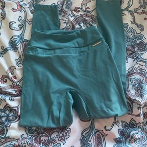 Whitney Simmons gymshark leggings